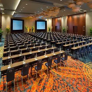 Opal Sands Resort 4*